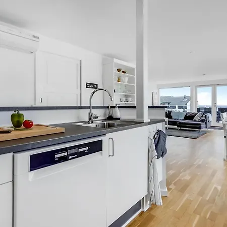 Ferienhaus Beautiful In With House Sea View Strøby Ladeplads