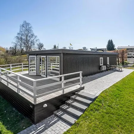 Vakantiehuis 3 Bedroom Beautiful In
