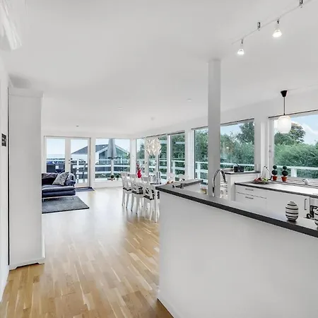 3 Bedroom Beautiful In *