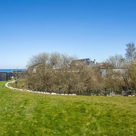 Beautiful In With House Sea View *