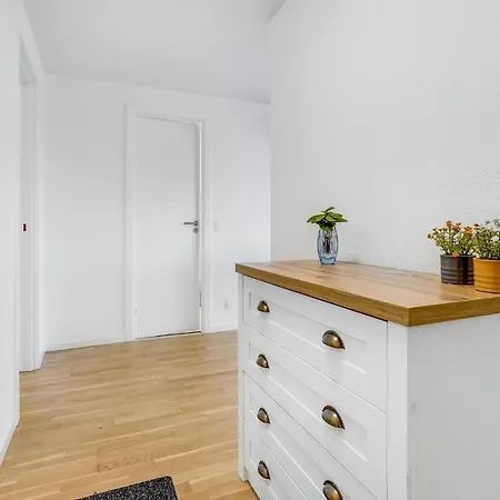 Hébergement de vacances 3 Bedroom Beautiful In *